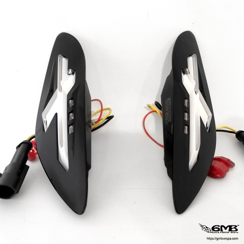 XStorm Indicator Vespa Sprint Black